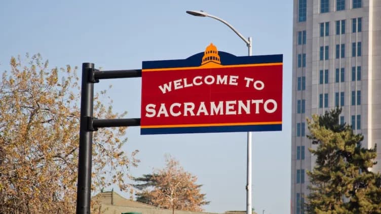 How a Challenger Destination Gets Noticed—and Wins