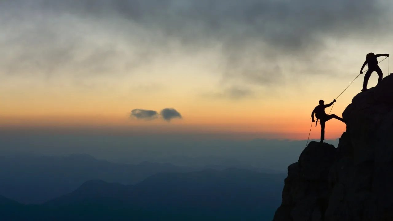 Incumbent vs. Challenger Destinations: Which One Are You?